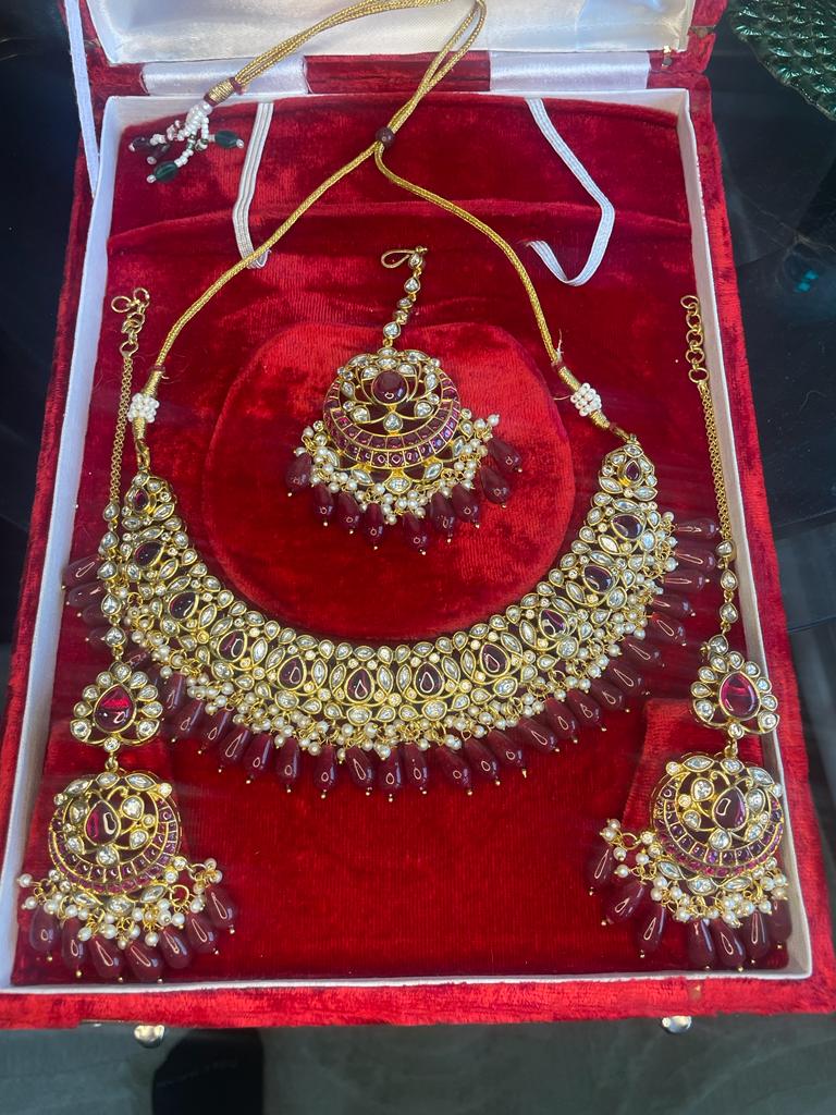 Maroon Kundan  Tikka set