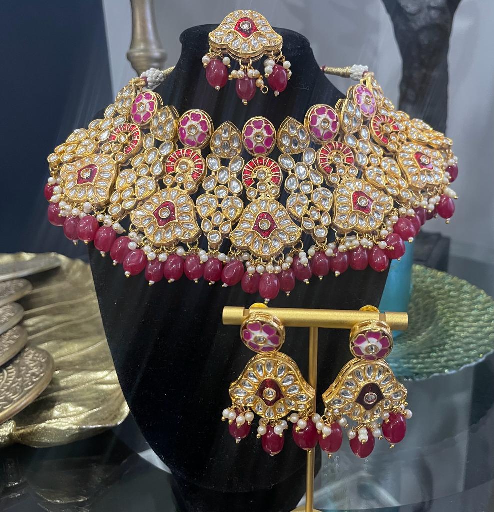 Kundan Set With  Tikka