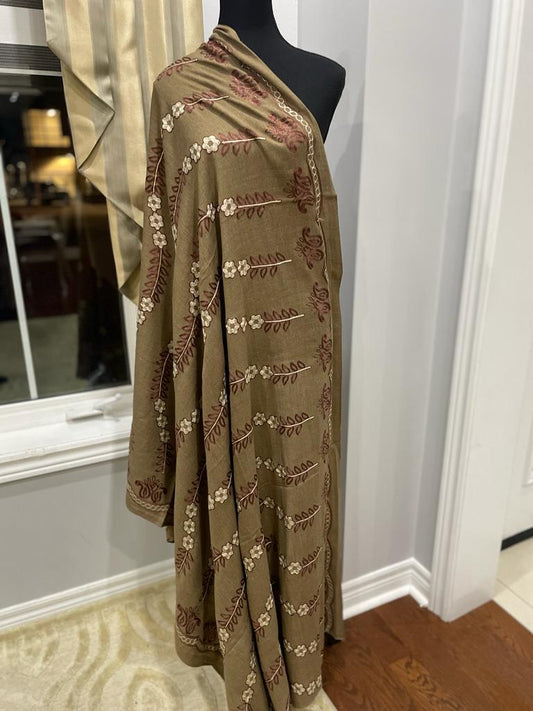 Kashmiri Wool Shawl With Thread Embroidery