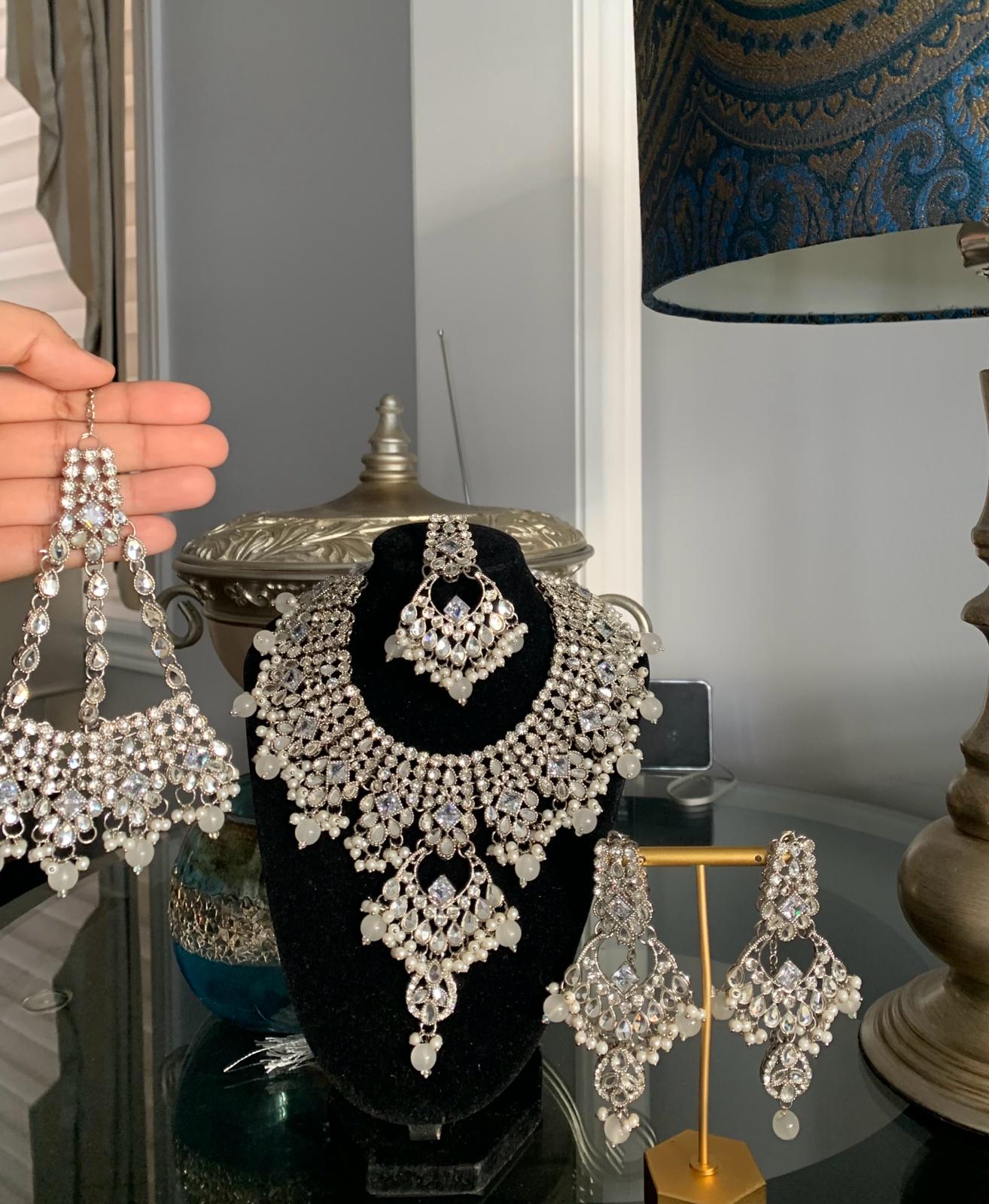 Heavy Silver Set With Zircon and Kundan